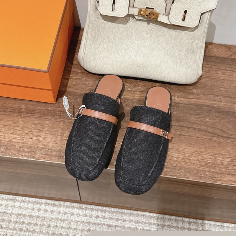H**mes slippers